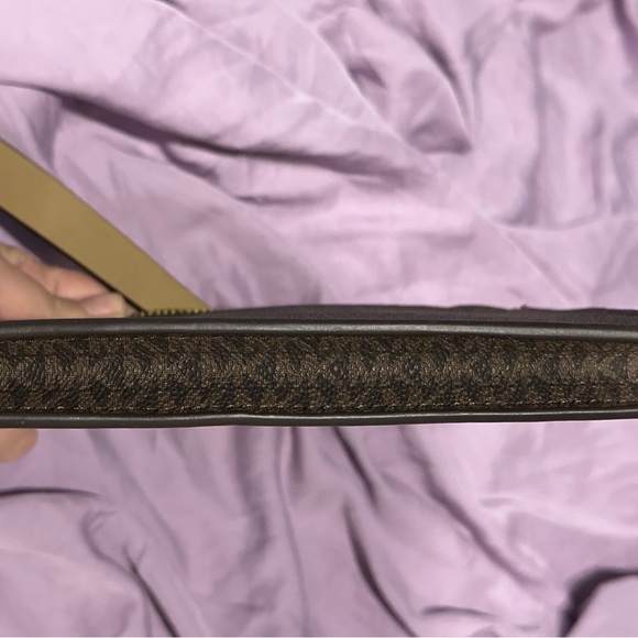 Michael Kors Signature Belt Bag - Picture 10 of 12